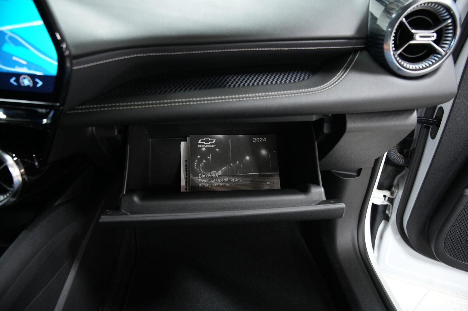 2024 Chevrolet Blazer EV LT - Photo 26