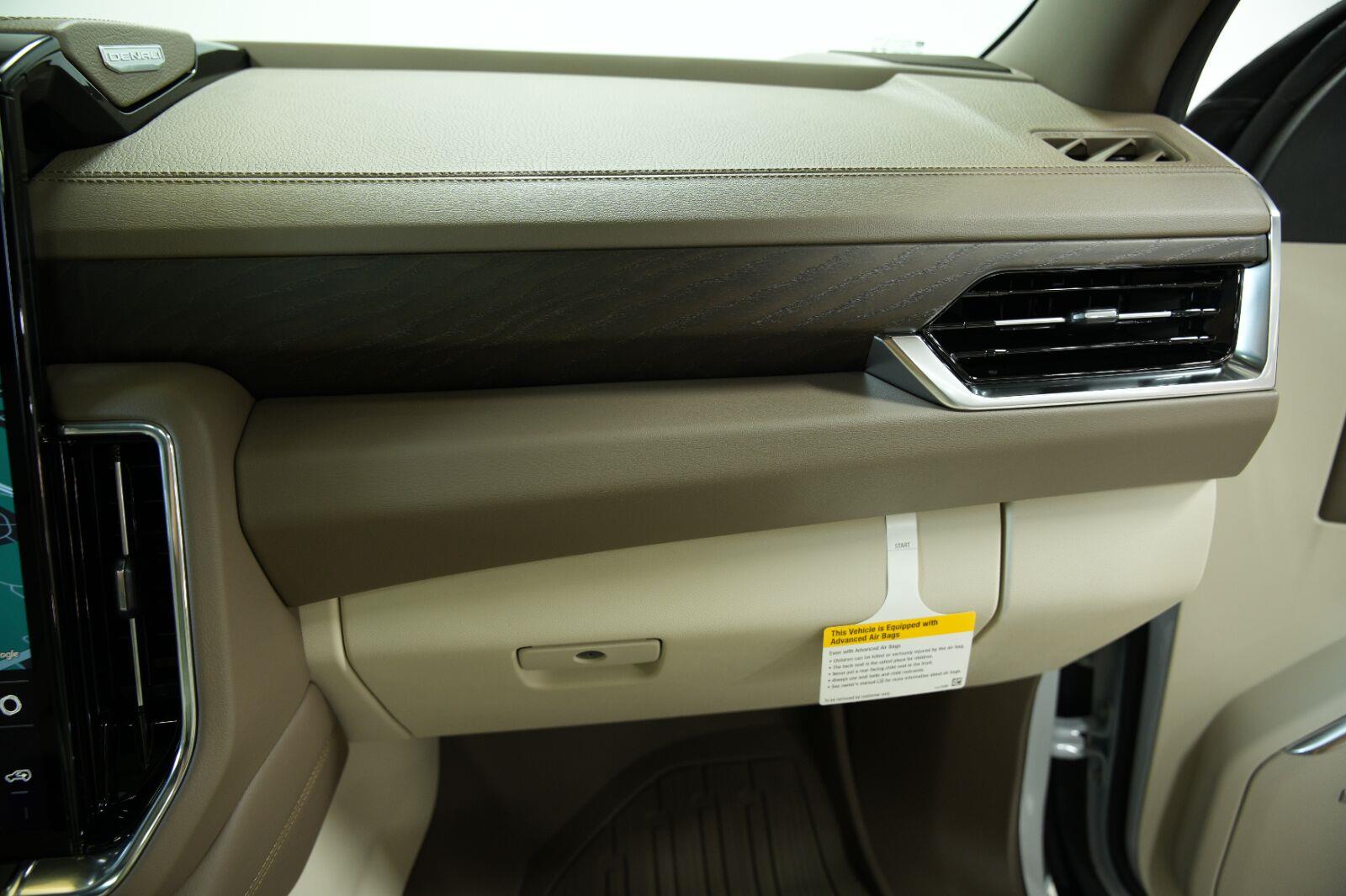 2026 GMC Yukon Denali - Photo 30