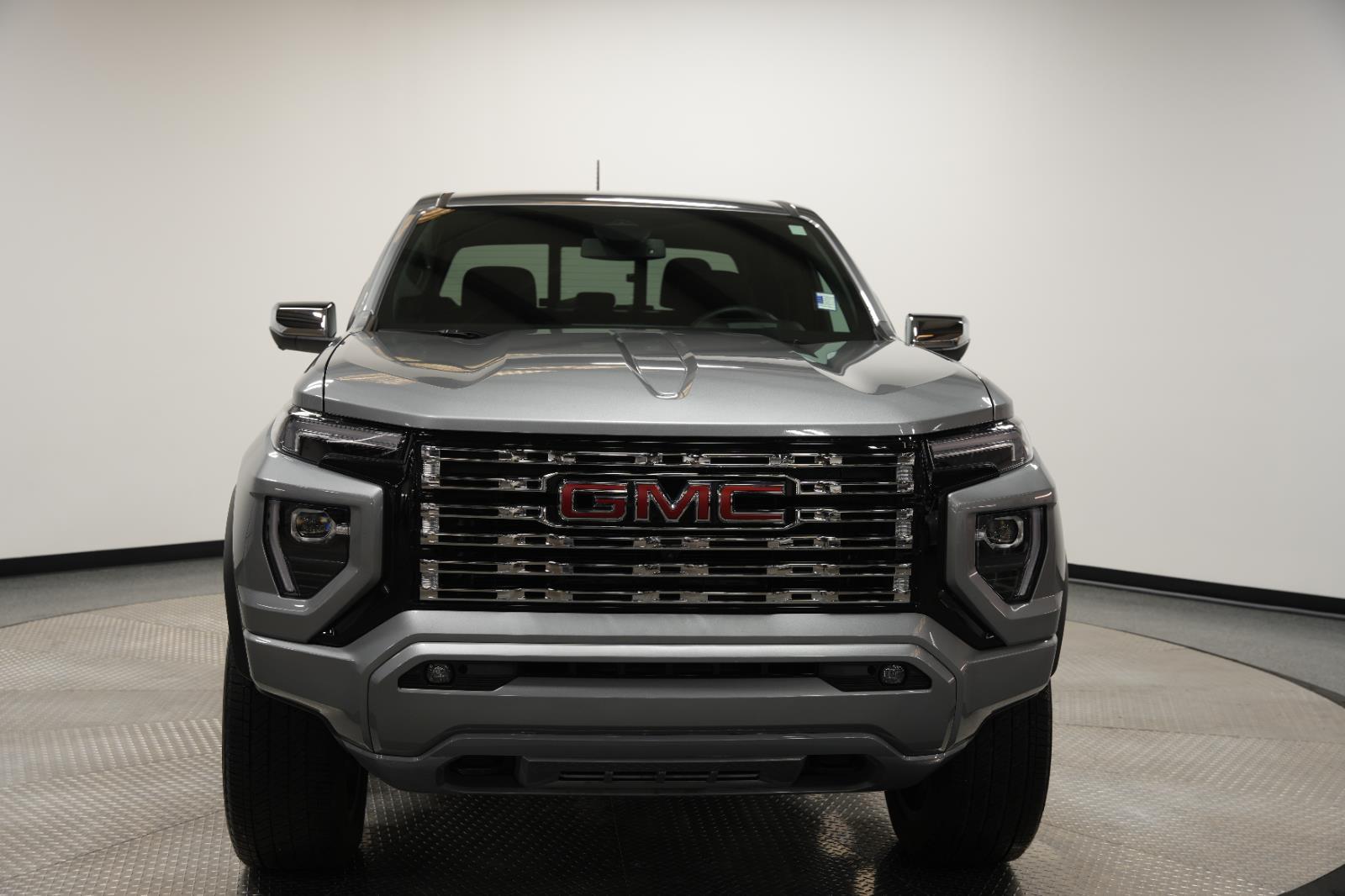 Used 2025 GMC Canyon Denali with VIN 1GTP2FEK1S1155546 for sale in Kansas City