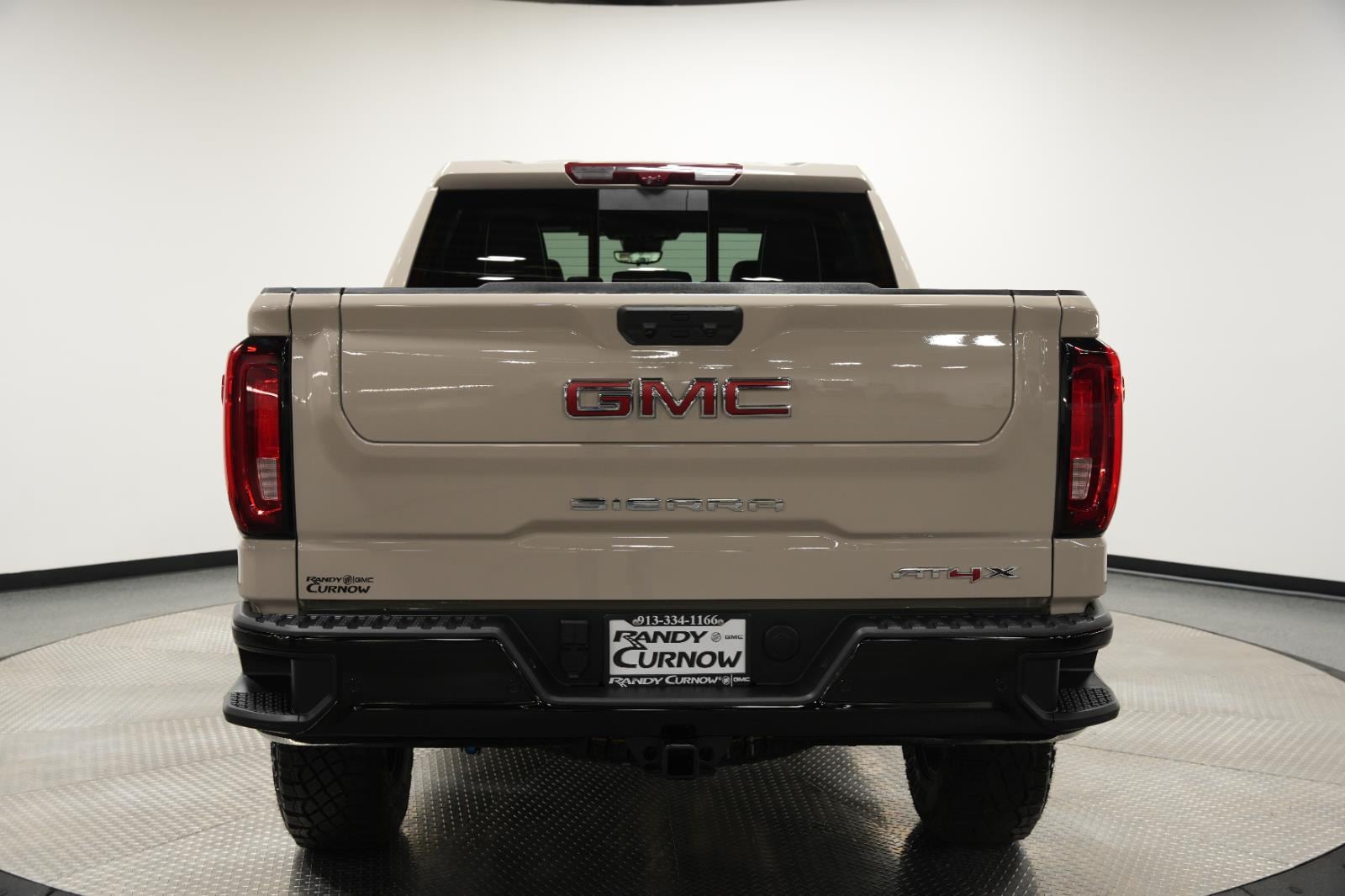 2026 GMC Sierra 1500 AT4X - Photo 7