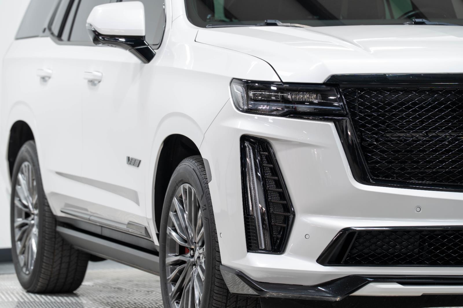 Used 2023 Cadillac Escalade V-Series with VIN 1GYS4HK94PR100125 for sale in Kansas City