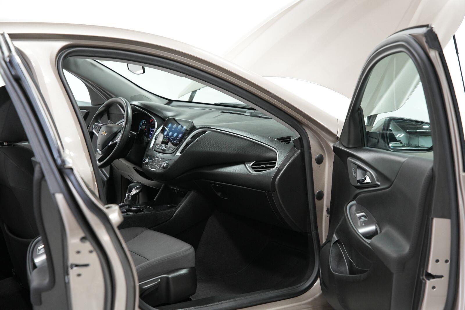 2024 Chevrolet Malibu 1LT - Photo 11