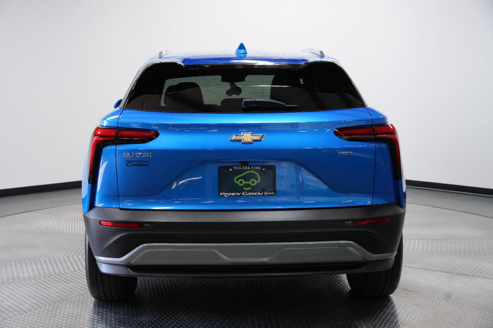 2024 Chevrolet Blazer EV LT - Photo 8