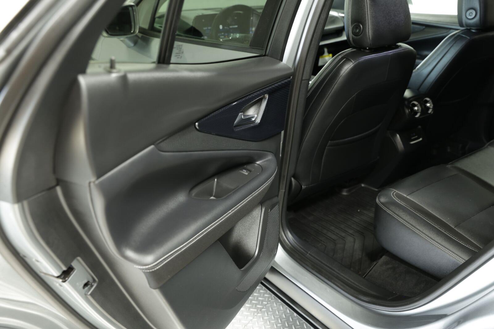 2024 Chevrolet Blazer EV LT - Photo 30