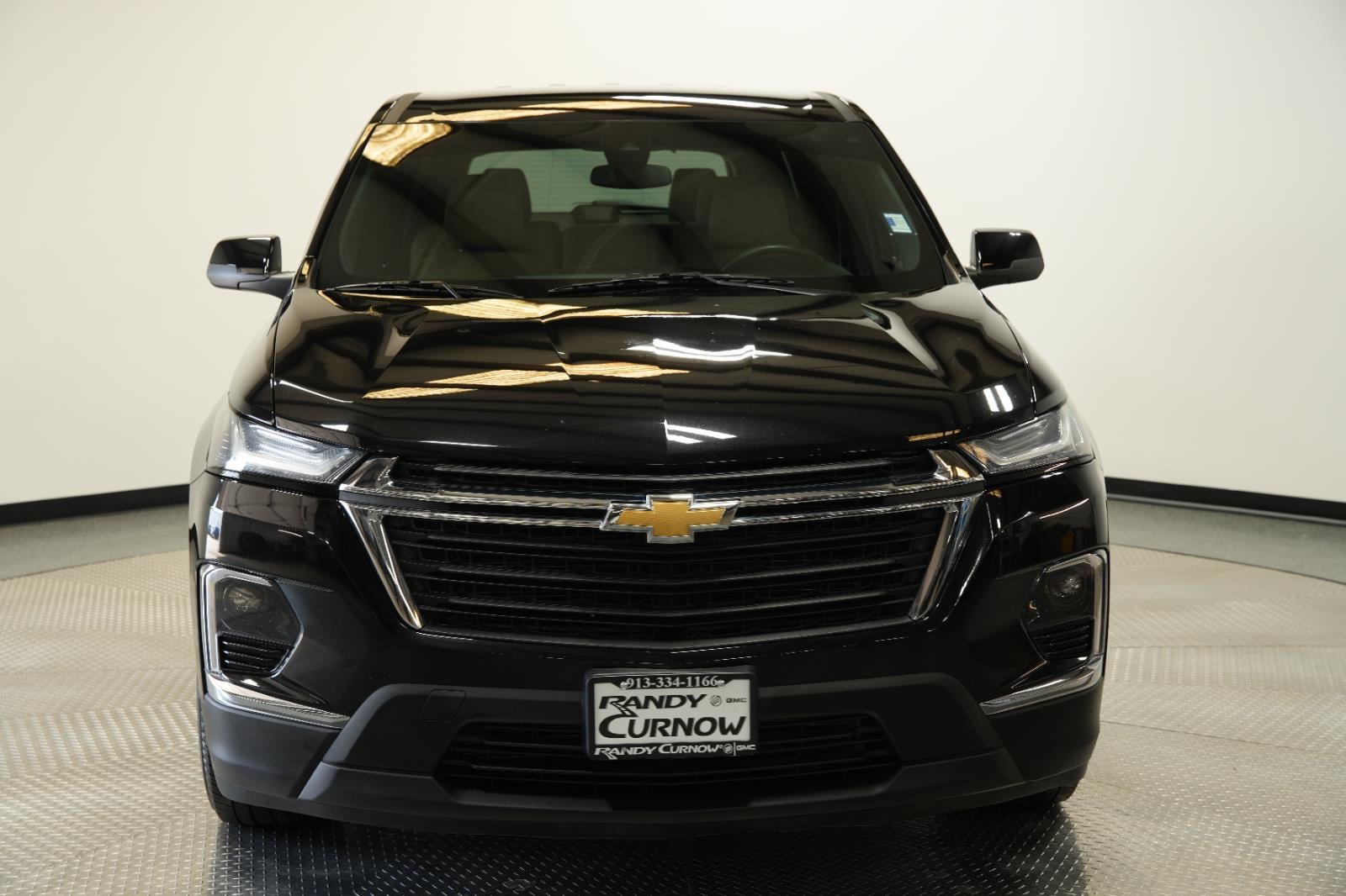 Used 2023 Chevrolet Traverse LS with VIN 1GNEVFKWXPJ215232 for sale in Kansas City