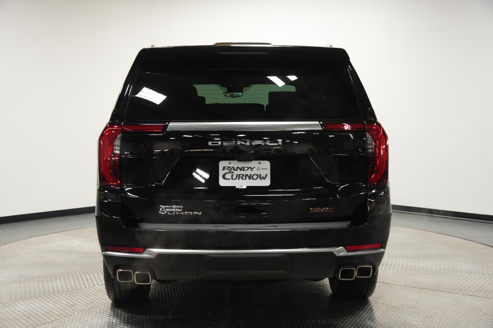 2026 GMC Yukon Denali - Photo 9