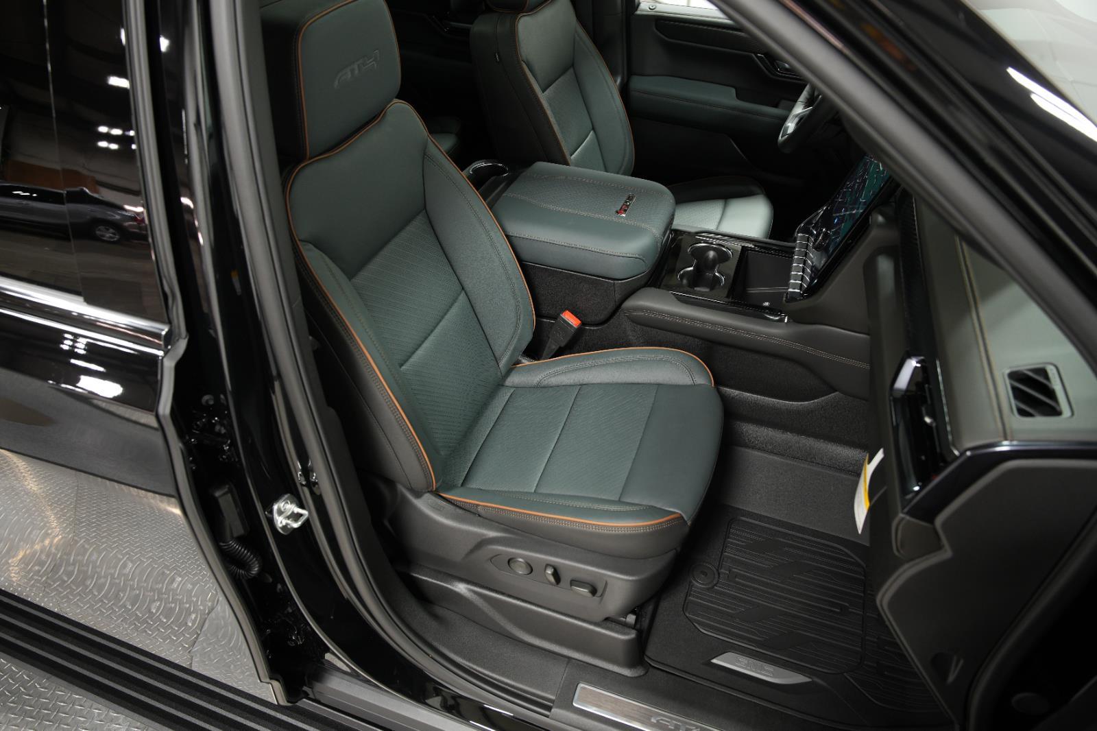 2026 GMC Yukon XL AT4 - Photo 20