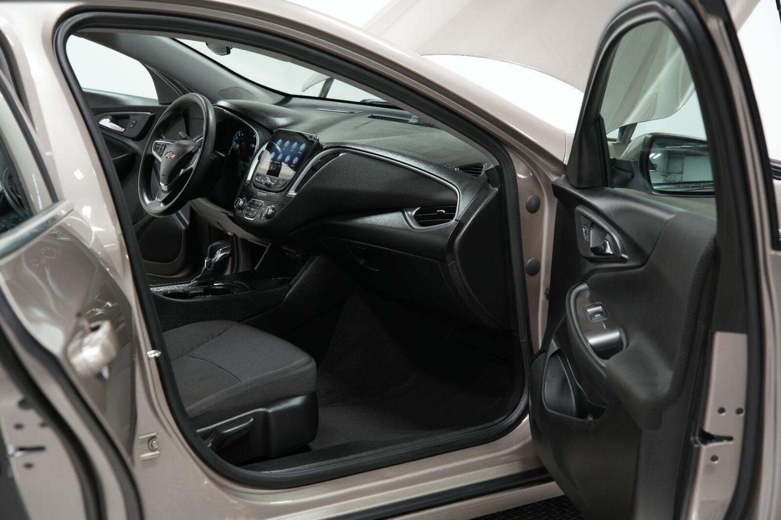 2025 Chevrolet Malibu 1LT - Photo 11