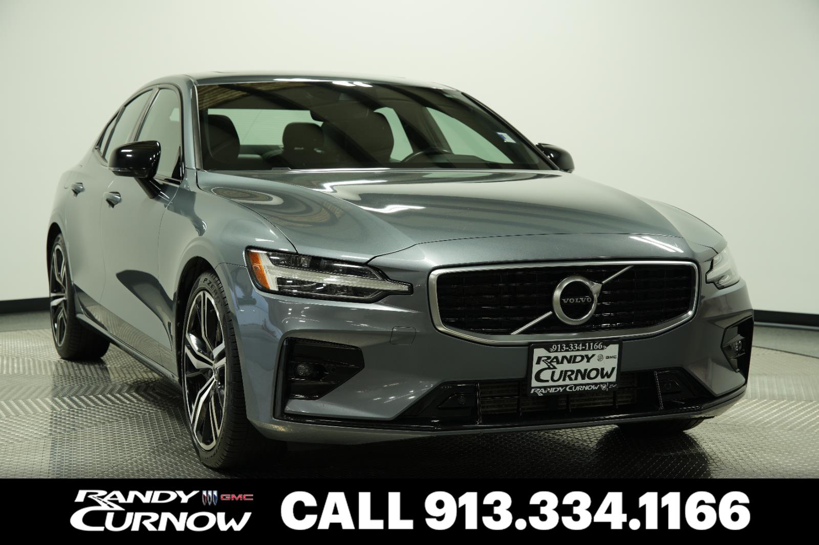 2019 Volvo S60 T5 R-Design's photo