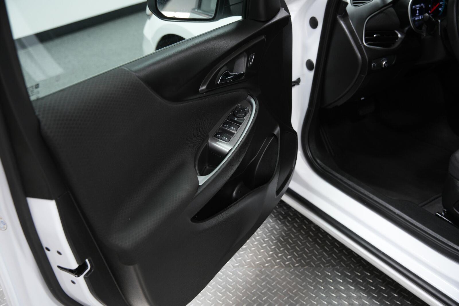 2025 Chevrolet Malibu 1LT - Photo 30