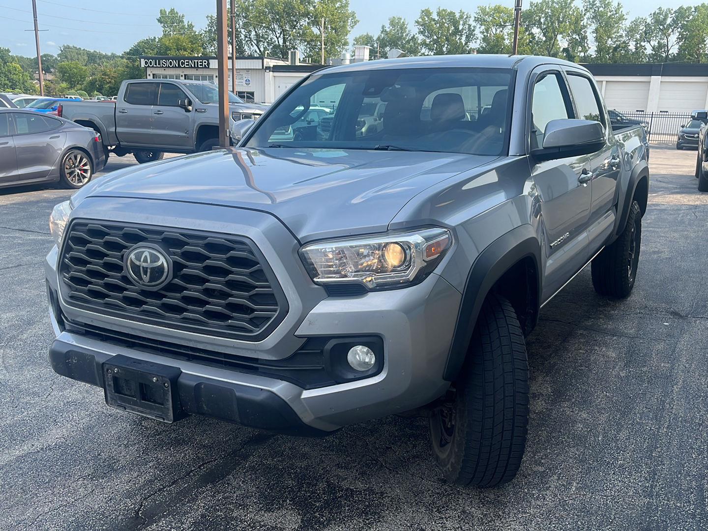 Used 2020 Toyota Tacoma TRD Off Road with VIN 3TMCZ5ANXLM324813 for sale in Kansas City