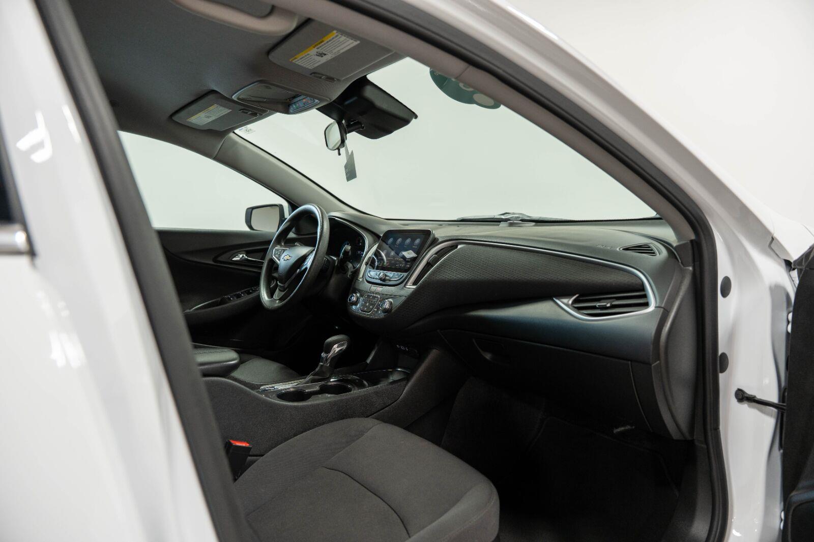 2025 Chevrolet Malibu 1LT - Photo 18