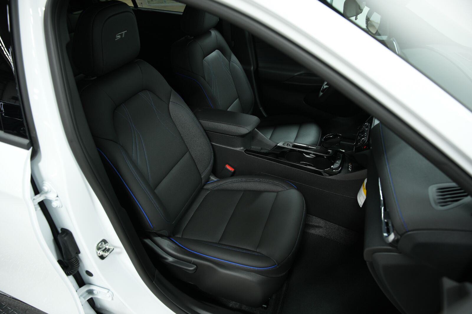 2026 Buick Envista Sport Touring - Photo 17