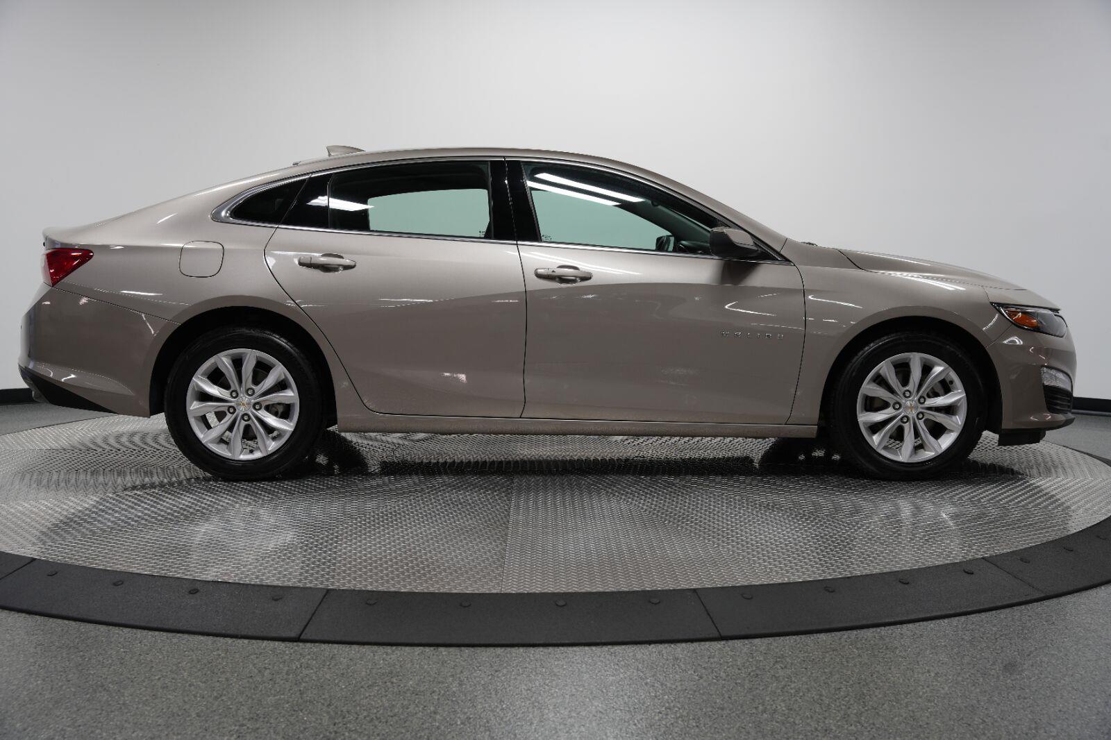 2025 Chevrolet Malibu 1LT - Photo 9