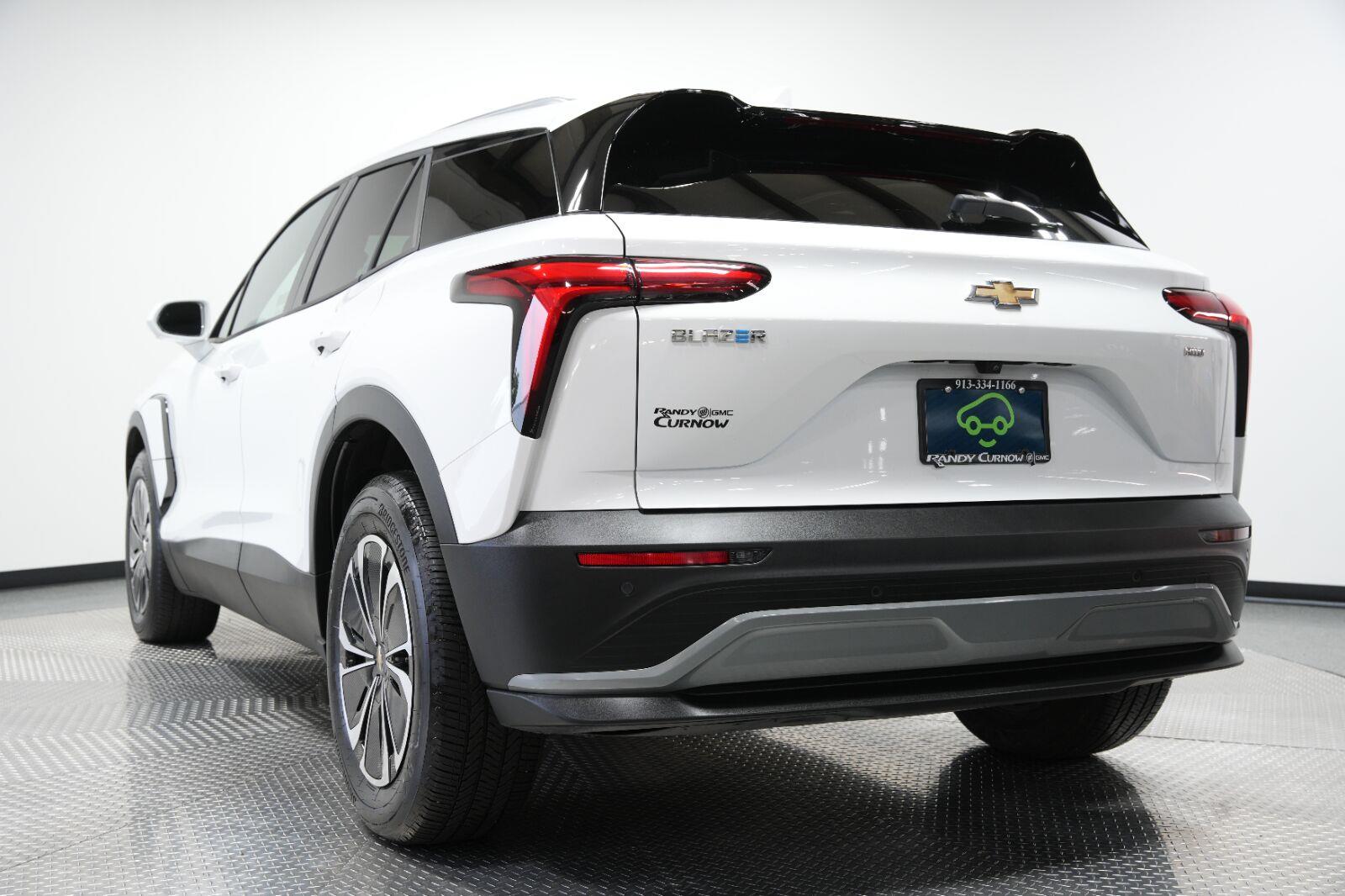 2024 Chevrolet Blazer EV LT - Photo 31