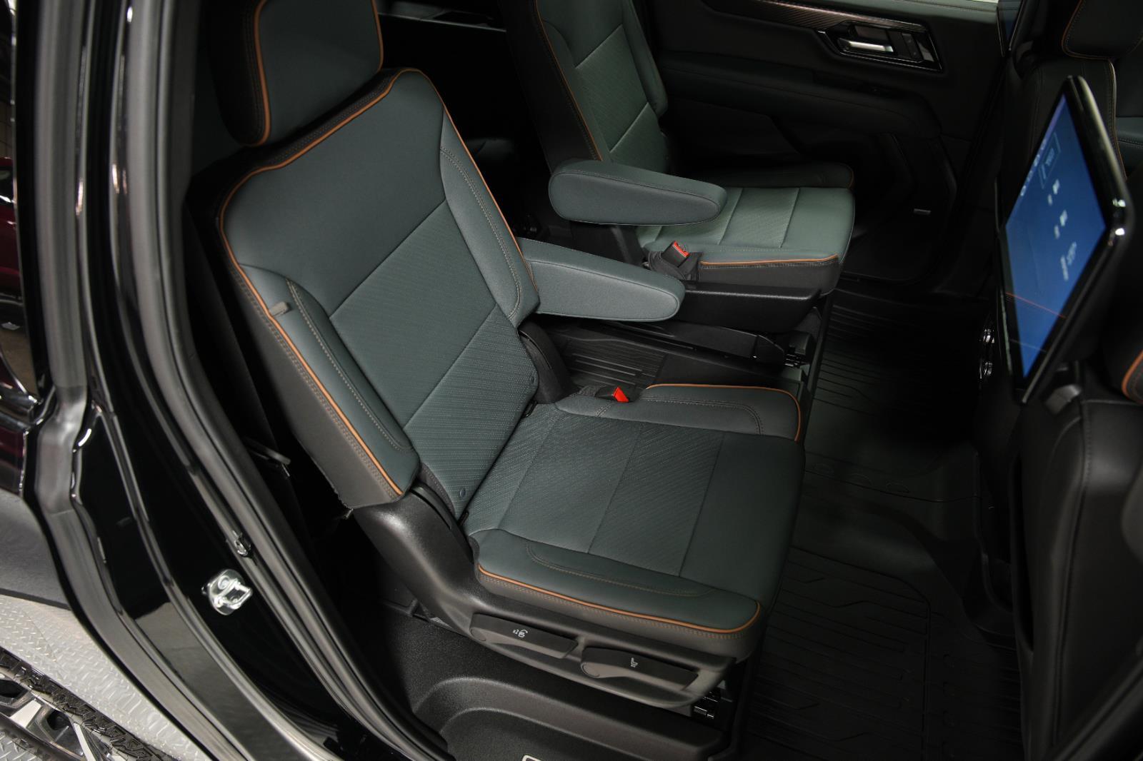 2026 GMC Yukon XL AT4 - Photo 18