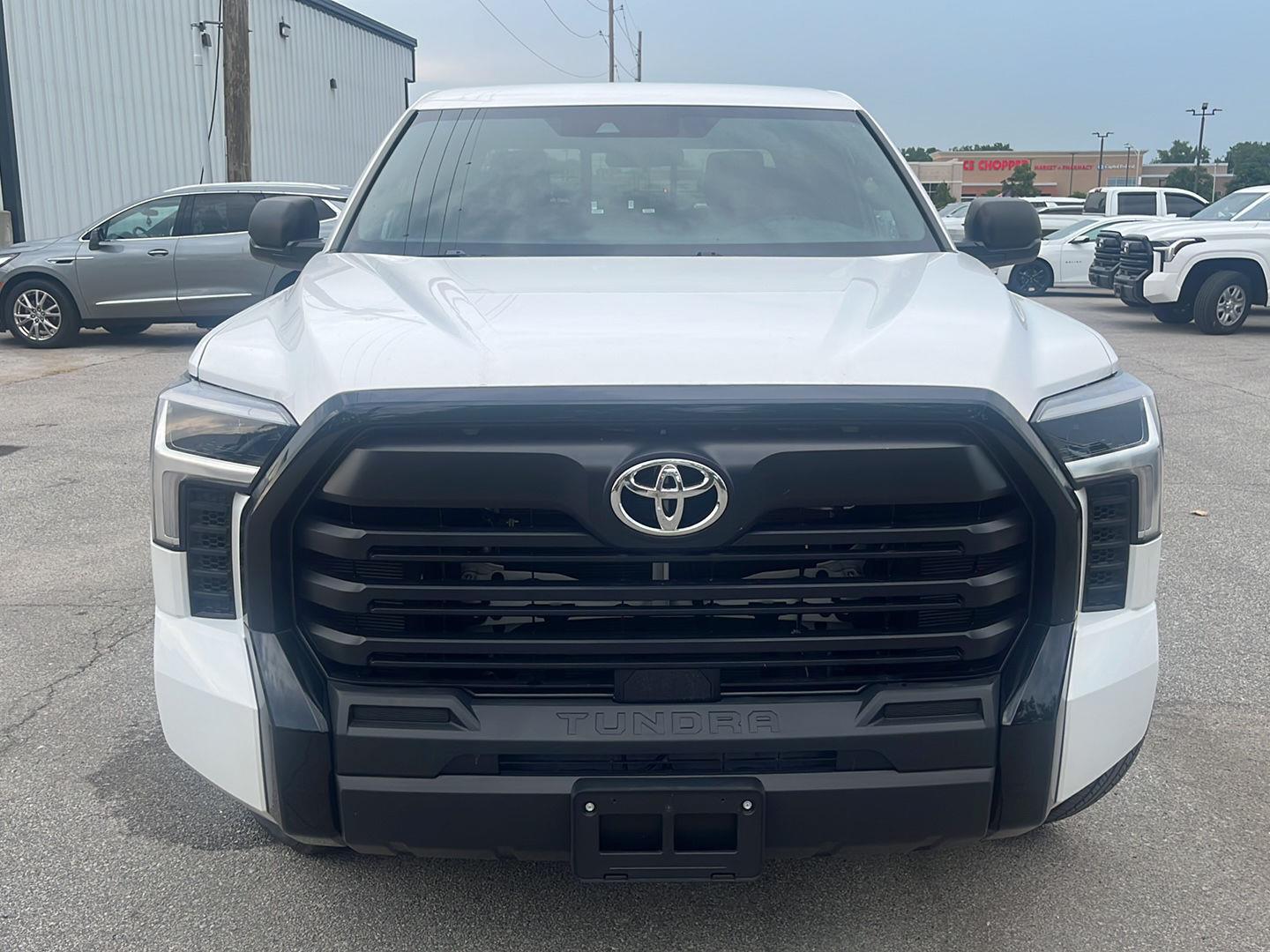 Used 2025 Toyota Tundra SR with VIN 5TFKB5DA9SX272253 for sale in Kansas City