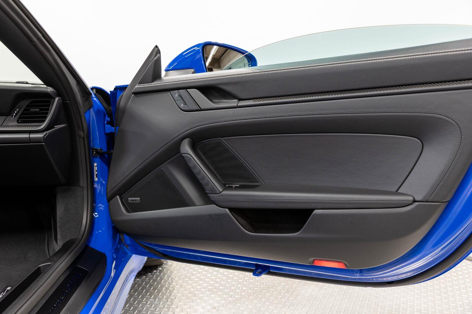 2026 Porsche 911 GTS - Photo 101