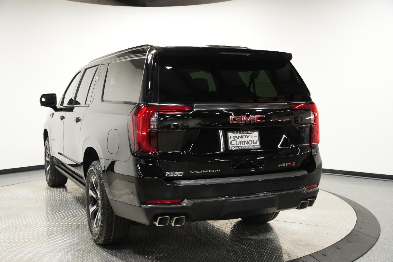 2026 GMC Yukon XL AT4 - Photo 8