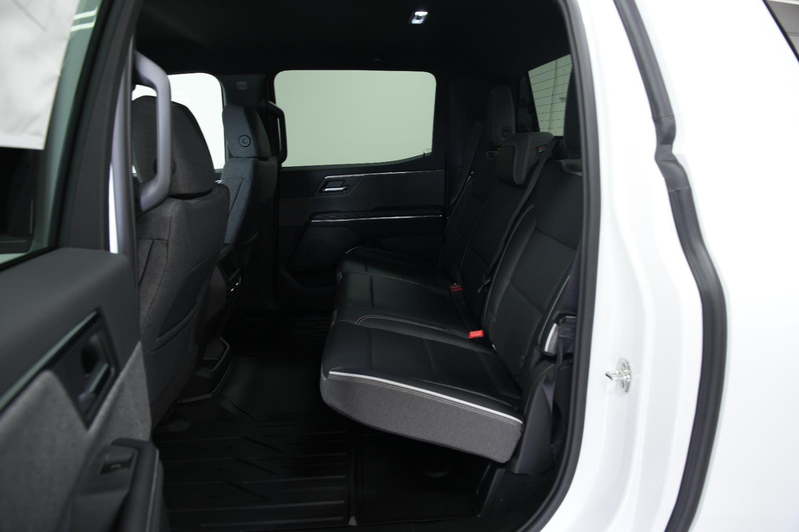 2026 GMC Sierra EV Elevation - Photo 21