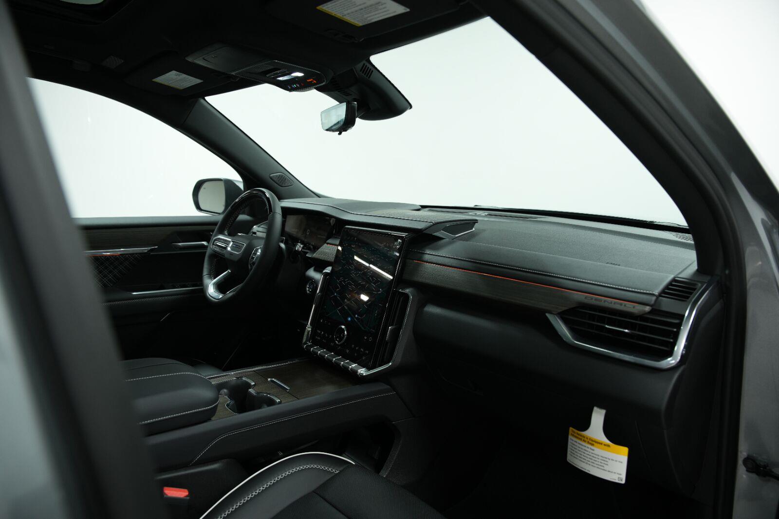 2026 GMC Acadia Denali - Photo 19