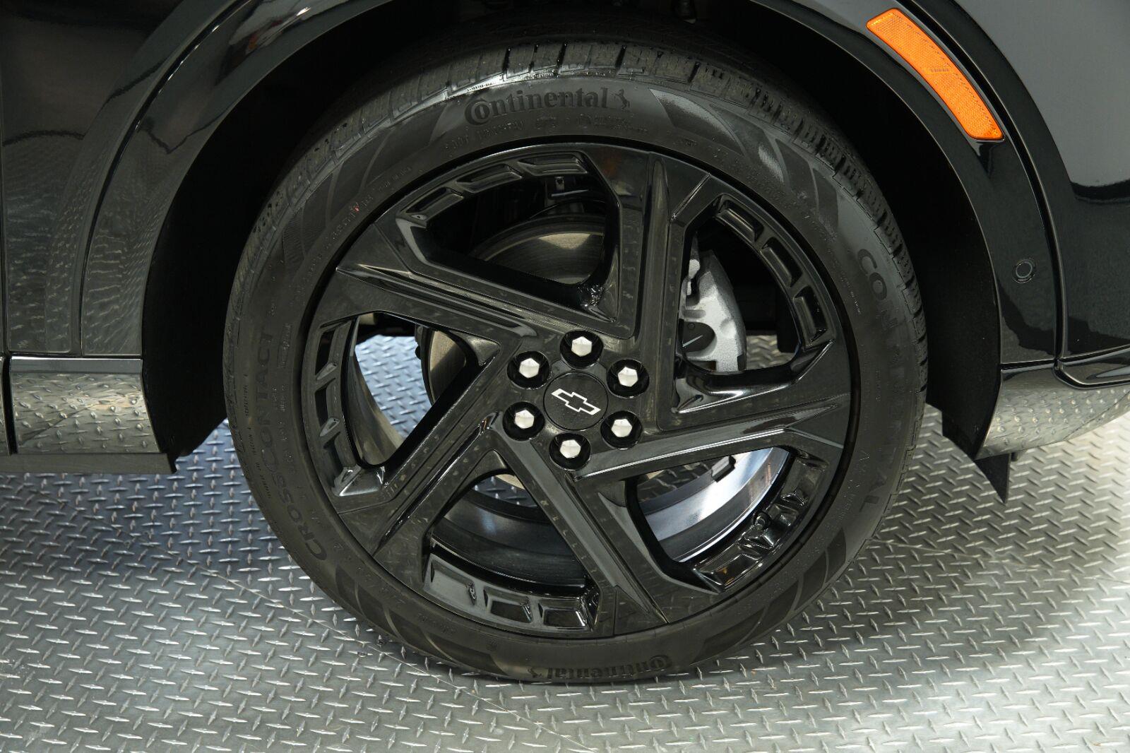 2024 Chevrolet Equinox EV Launch Edition - Photo 28