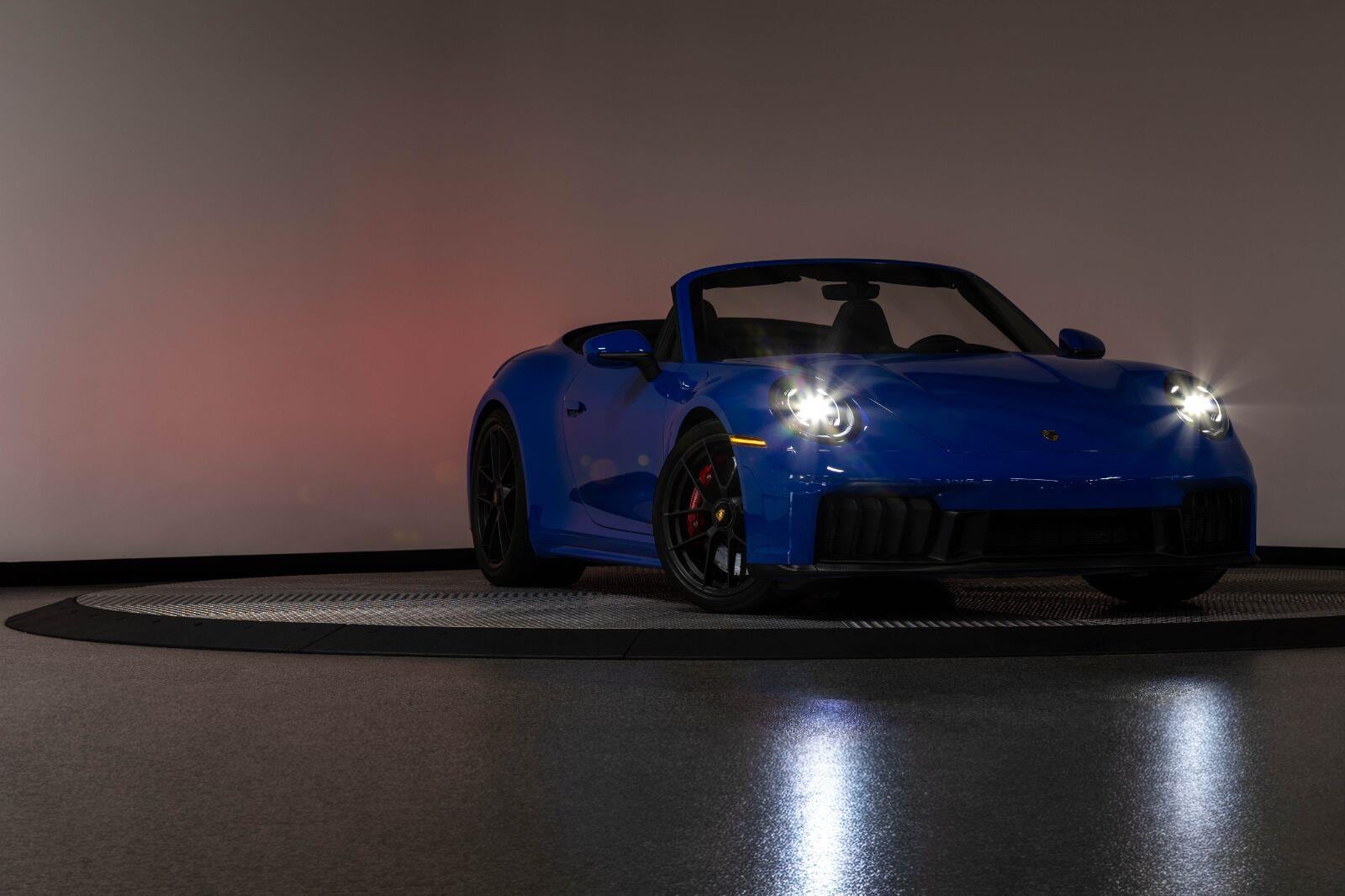 2026 Porsche 911 GTS - Photo 37