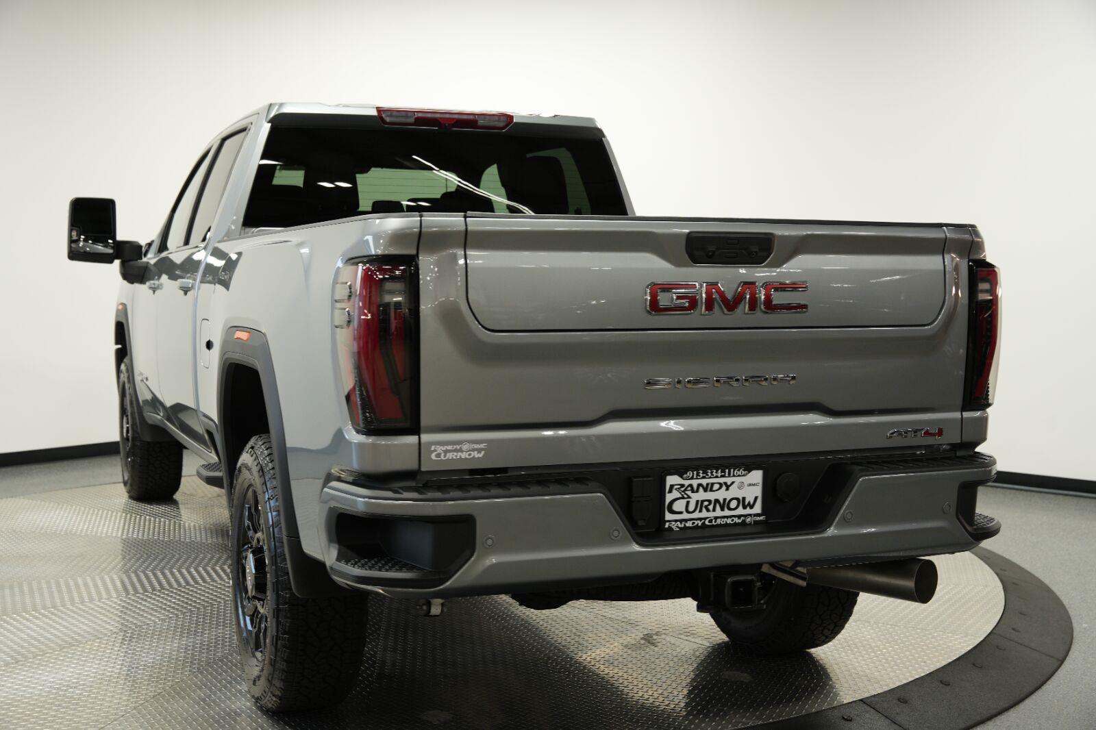 2026 GMC Sierra 2500HD AT4 - Photo 6