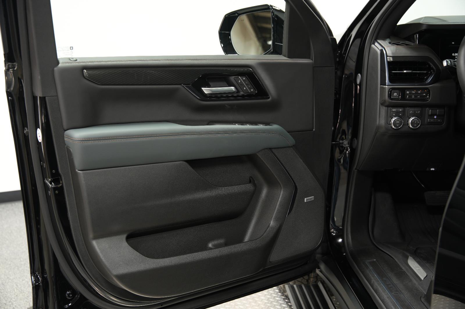 2026 GMC Yukon XL AT4 - Photo 27
