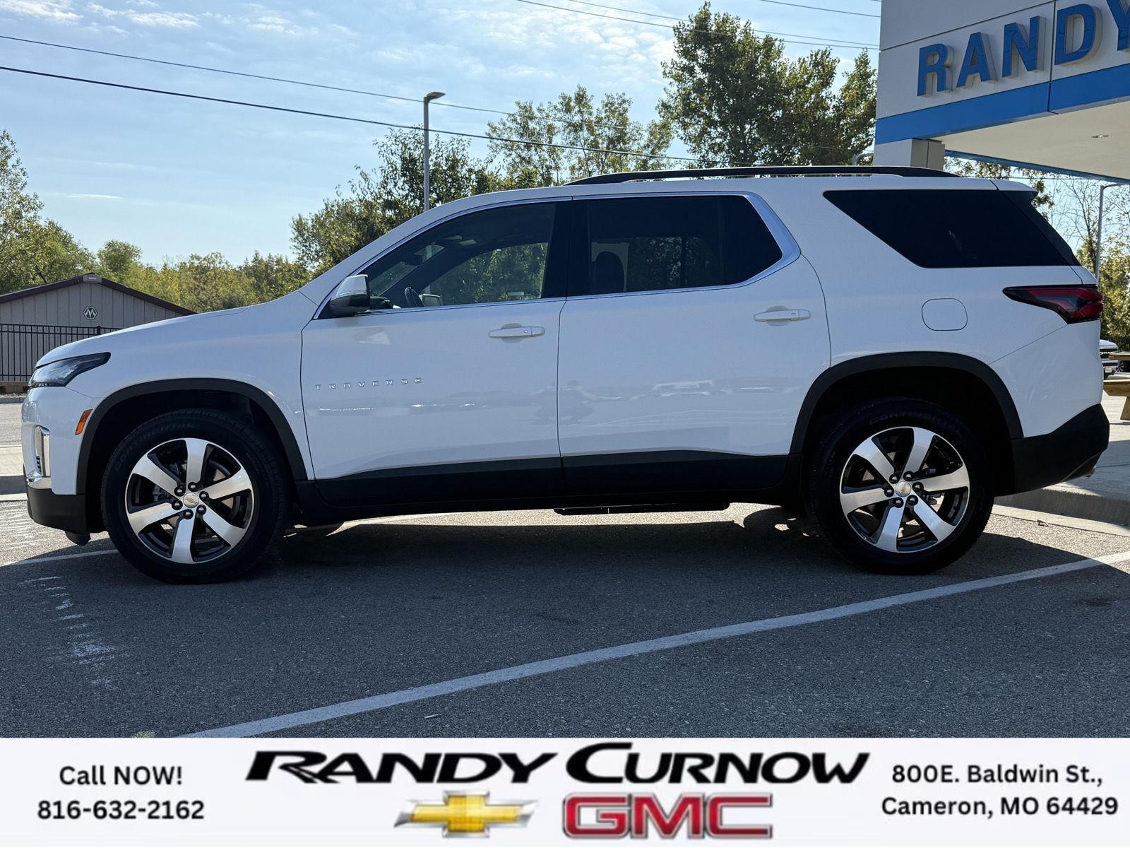 Used 2023 Chevrolet Traverse 3LT with VIN 1GNEVHKW6PJ151976 for sale in Kansas City