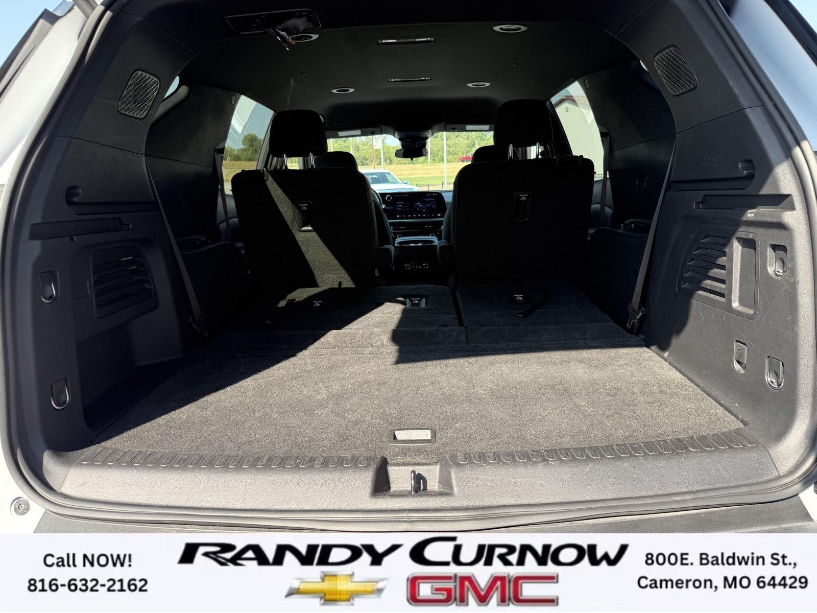 2024 Chevrolet Traverse 2LT - Photo 35