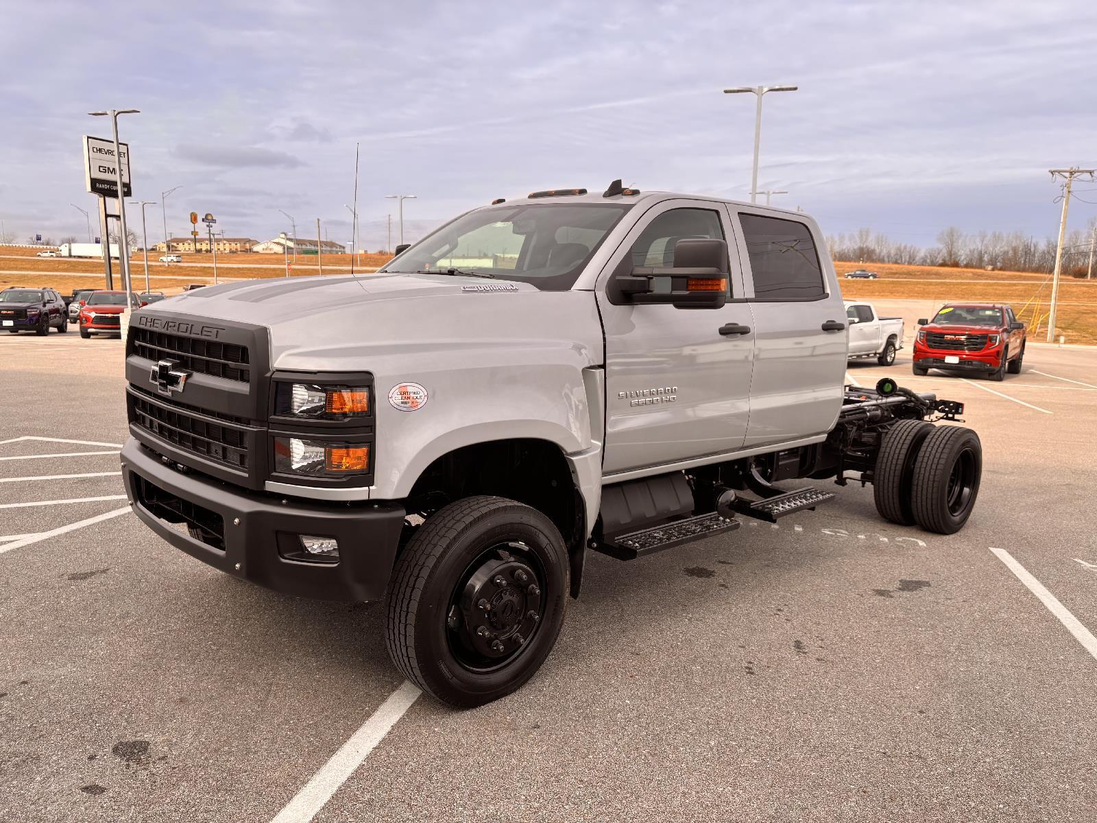 2024 Chevrolet Silverado 6500 HD LT
