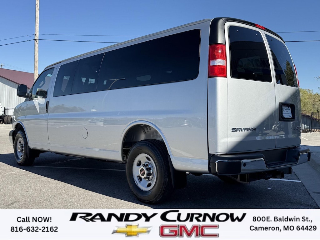 New 2025 GMC Savana Passenger 3500 LT Van
