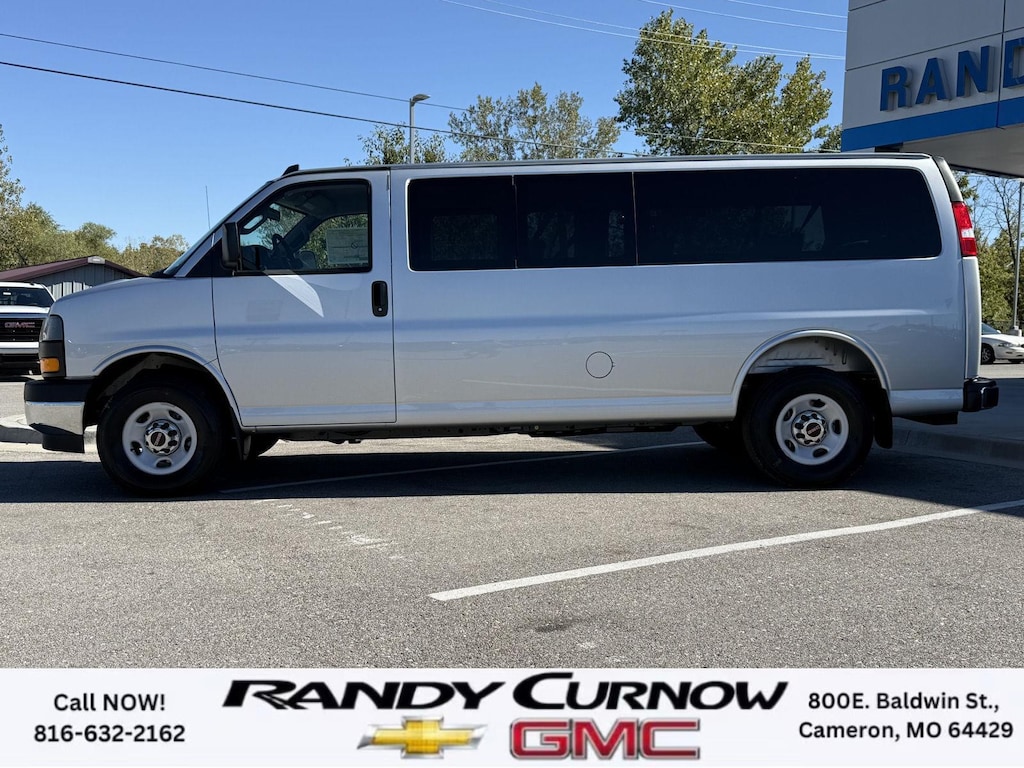New 2025 GMC Savana Passenger 3500 LT Van