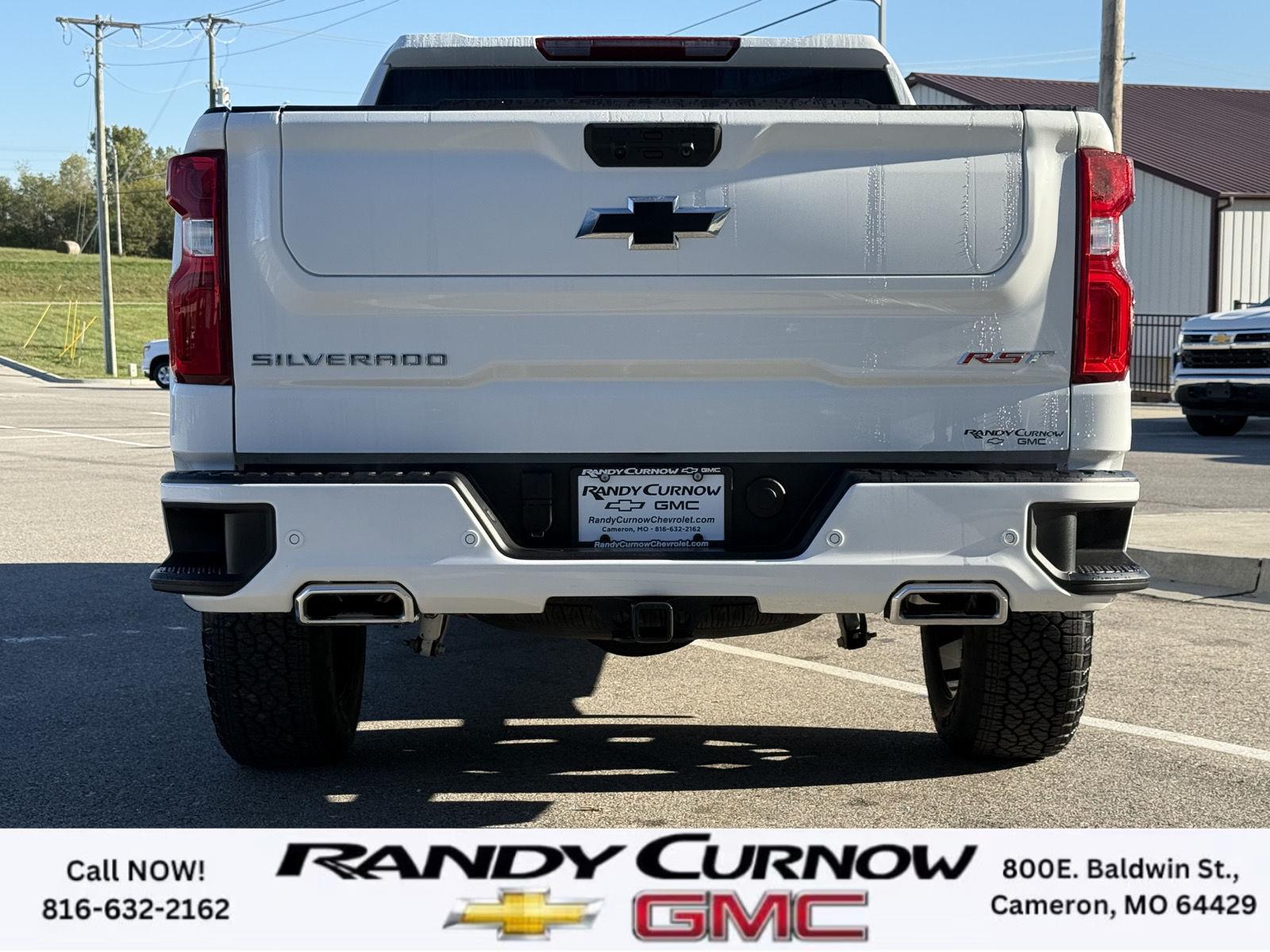 2026 Chevrolet Silverado 1500 RST photo 2