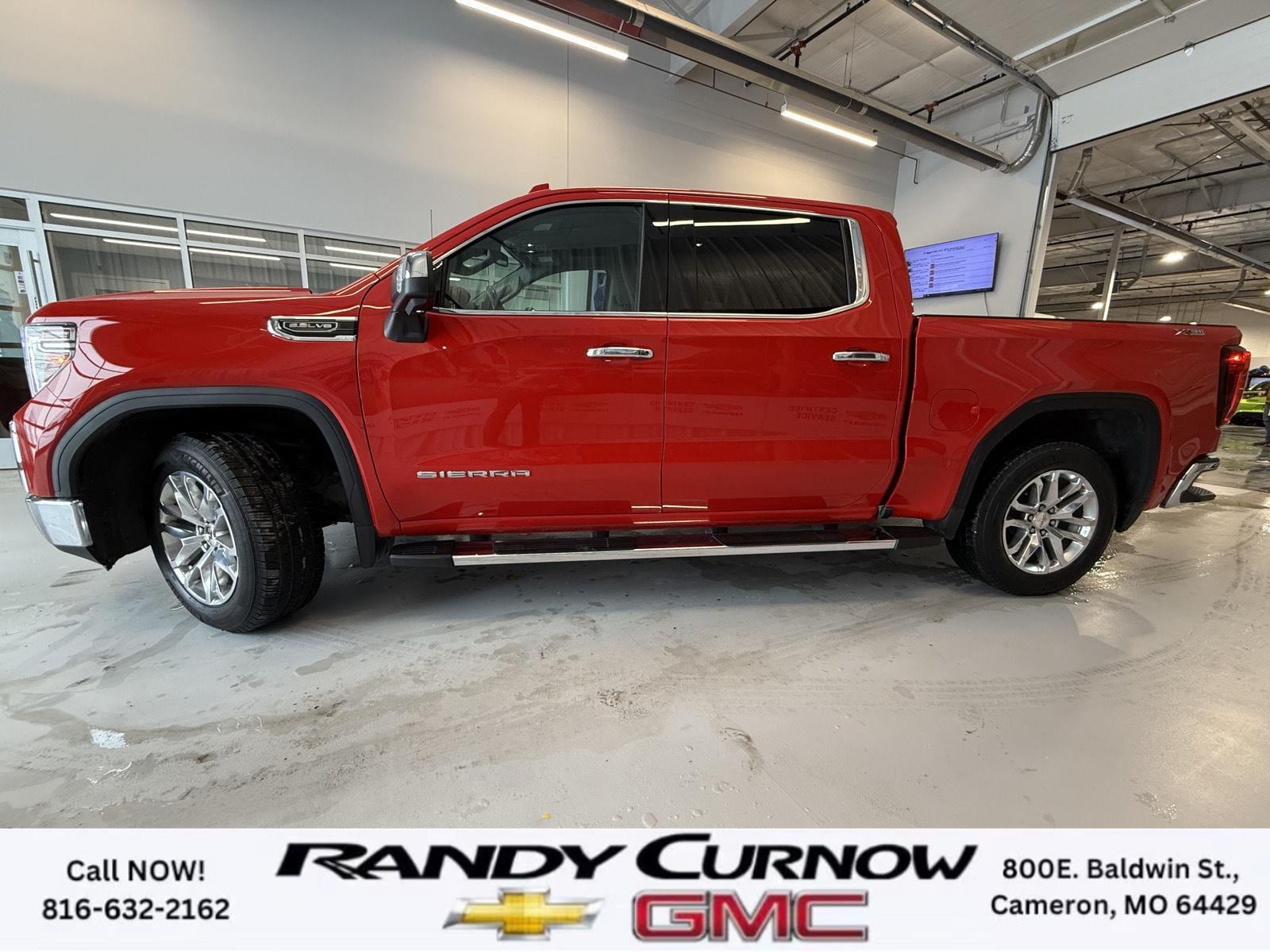 Used 2021 GMC Sierra 1500 SLT with VIN 3GTU9DED3MG221409 for sale in Kansas City