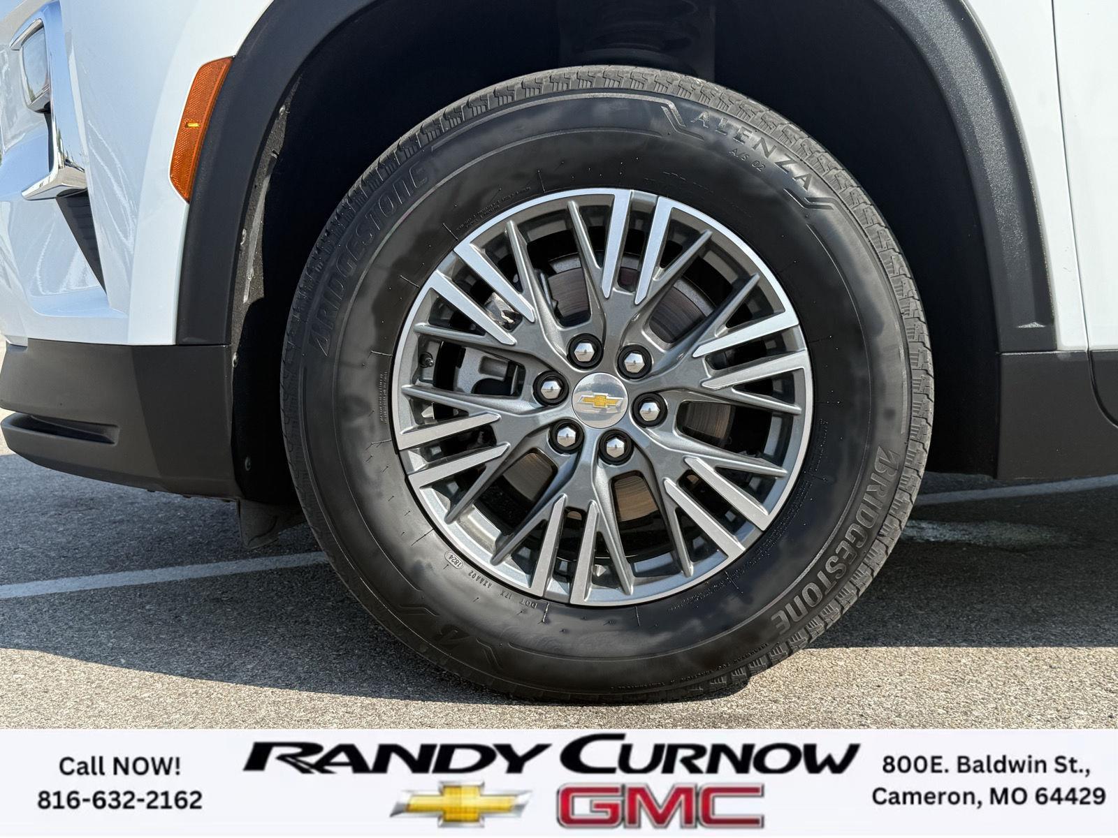 2024 Chevrolet Traverse 2LT - Photo 9