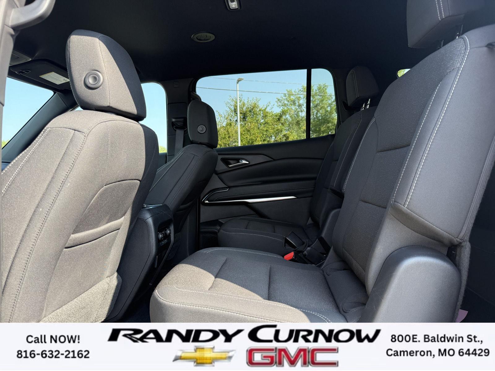 2024 Chevrolet Traverse 2LT - Photo 29