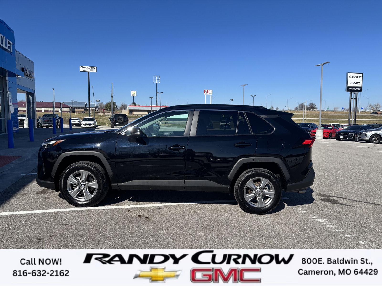 Used 2024 Toyota RAV4 XLE with VIN 2T3W1RFV5RW322074 for sale in Kansas City