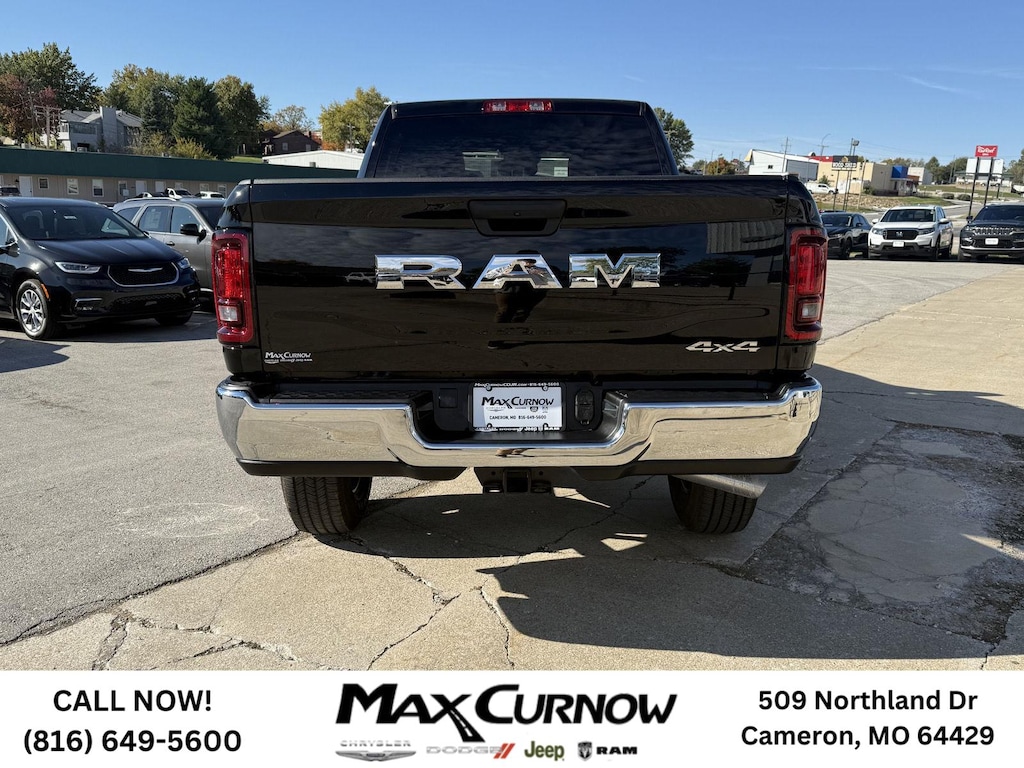 New 2026 Ram 3500 TRADESMAN CREW CAB 4X4 6'4 BOX Pickup