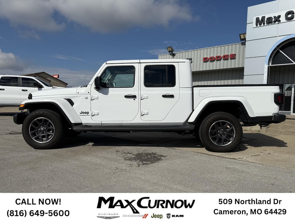 Used 2022 Jeep Gladiator Overland Truck