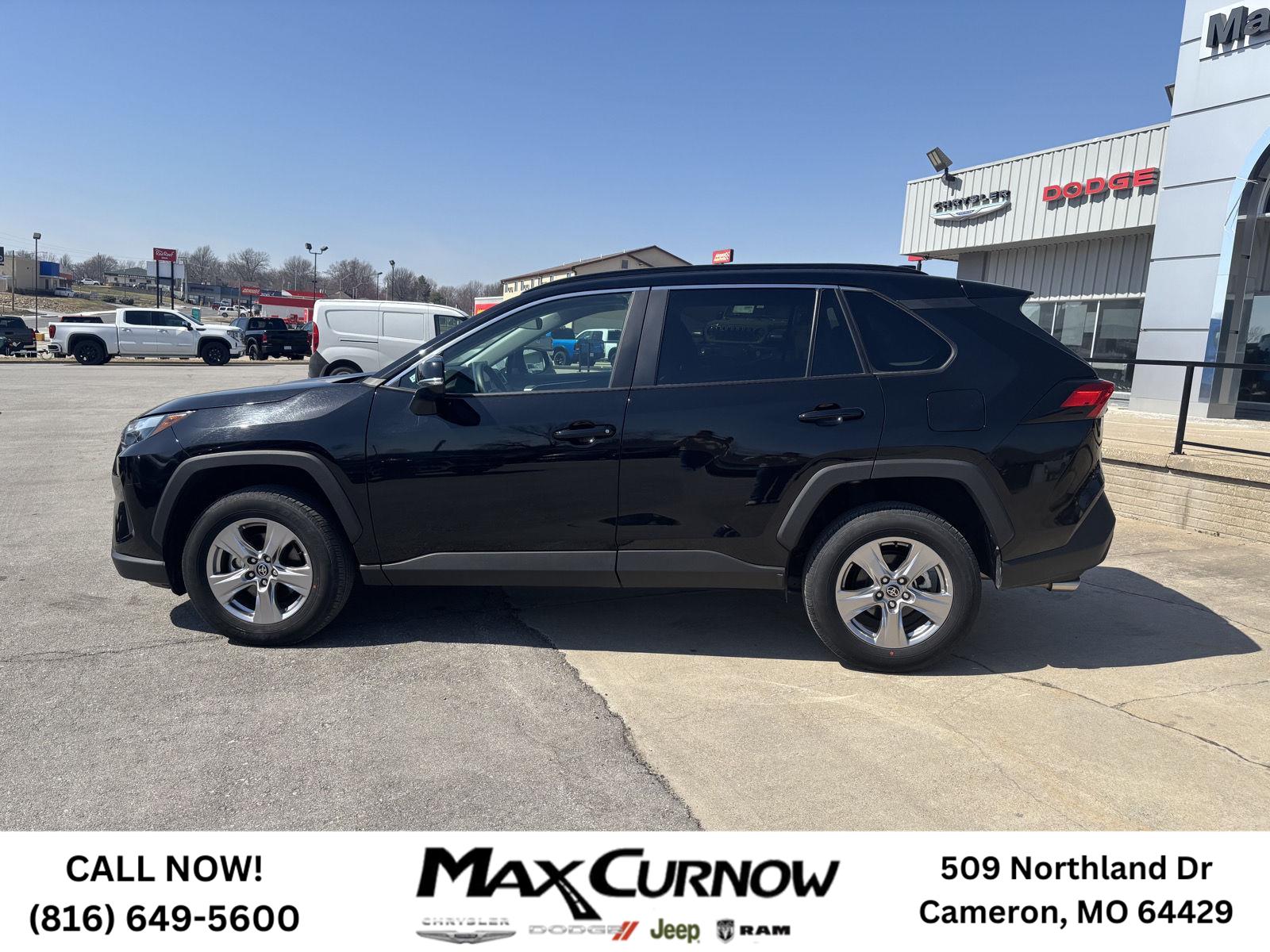 Used 2024 Toyota RAV4 XLE with VIN 2T3W1RFV8RC273129 for sale in Kansas City
