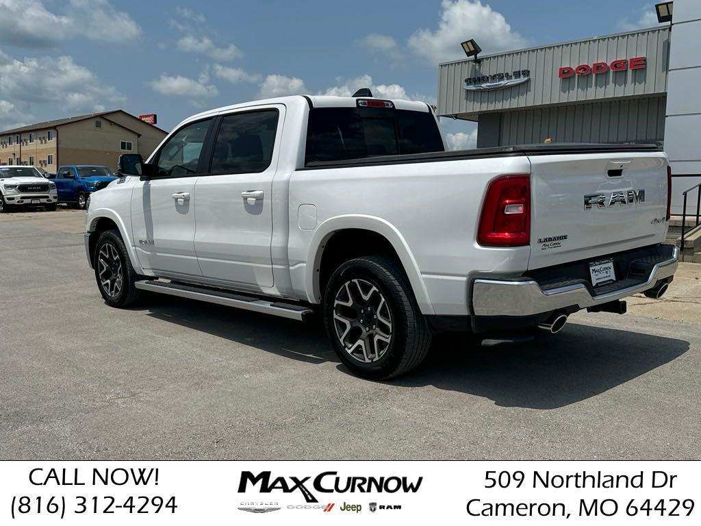 2025 Ram 1500 Laramie photo 3