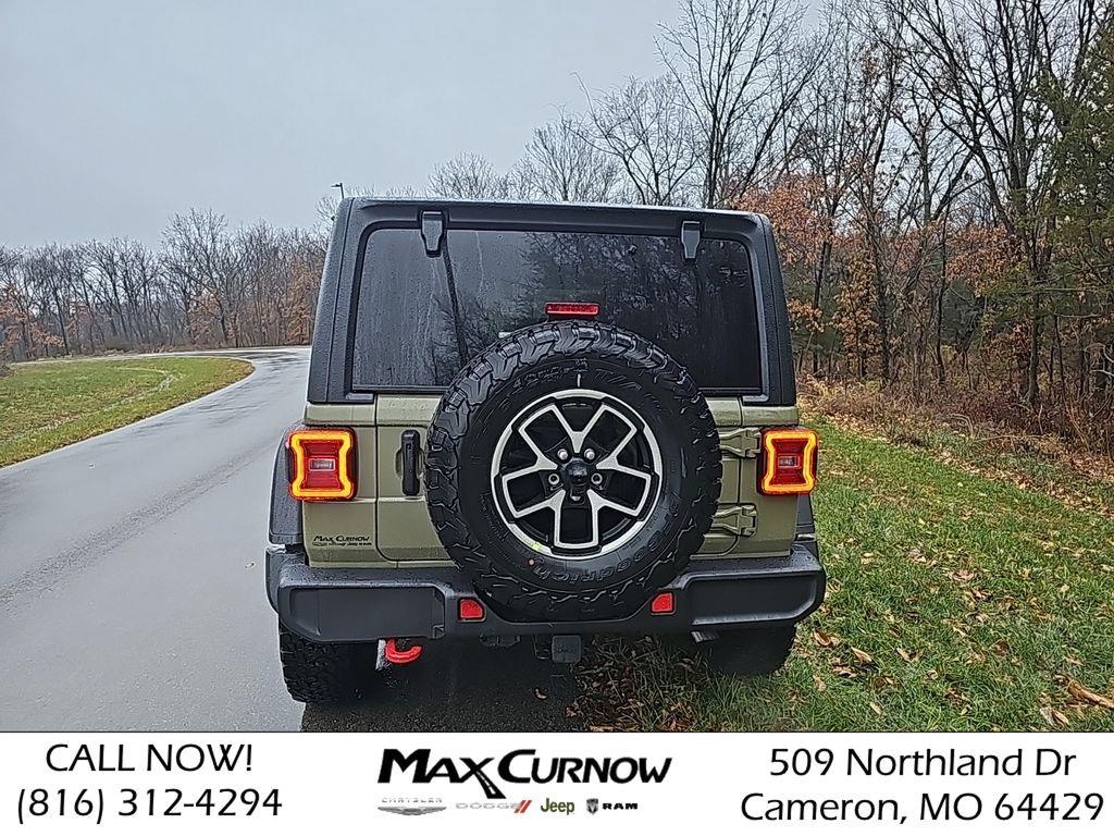 2025 Jeep Wrangler Rubicon photo 4