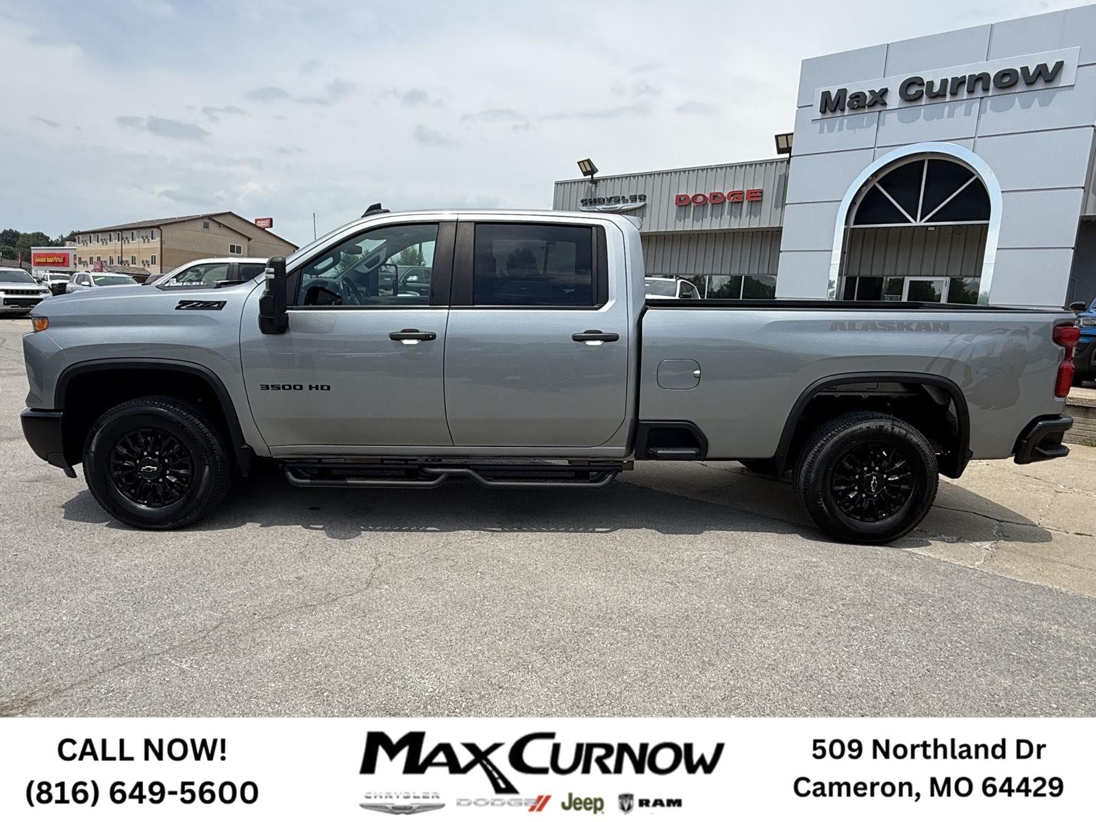 Used 2024 Chevrolet Silverado 3500HD Work Truck with VIN 1GC4YSE70RF352677 for sale in Kansas City