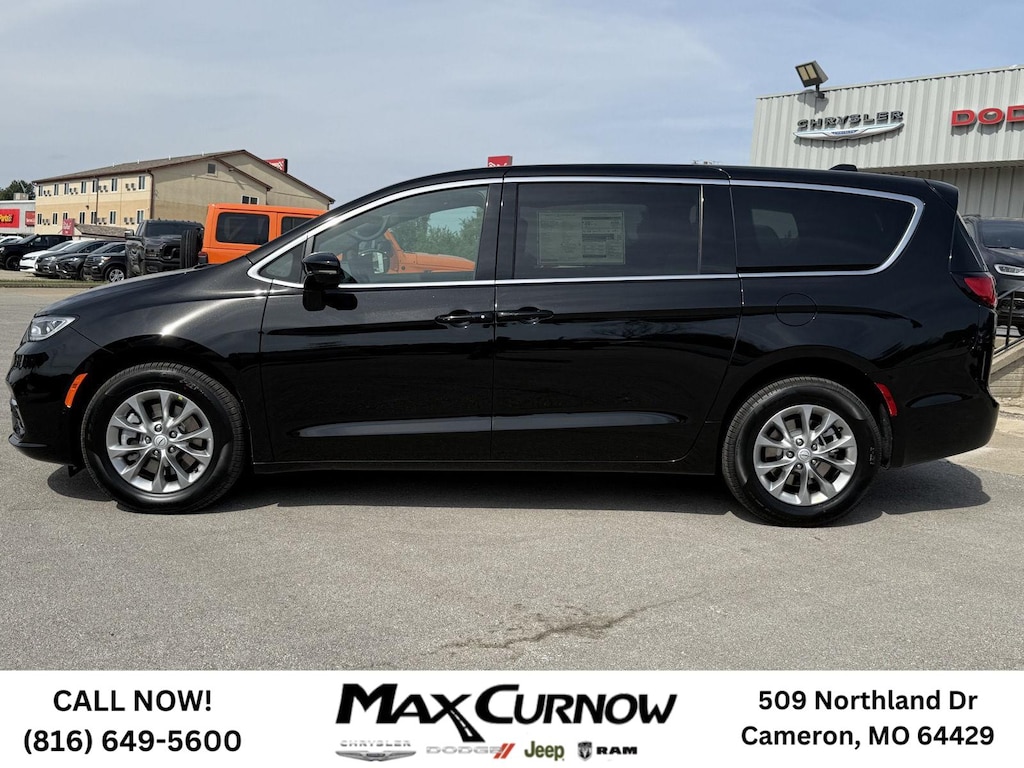 New 2026 Chrysler Pacifica SELECT AWD Passenger Van