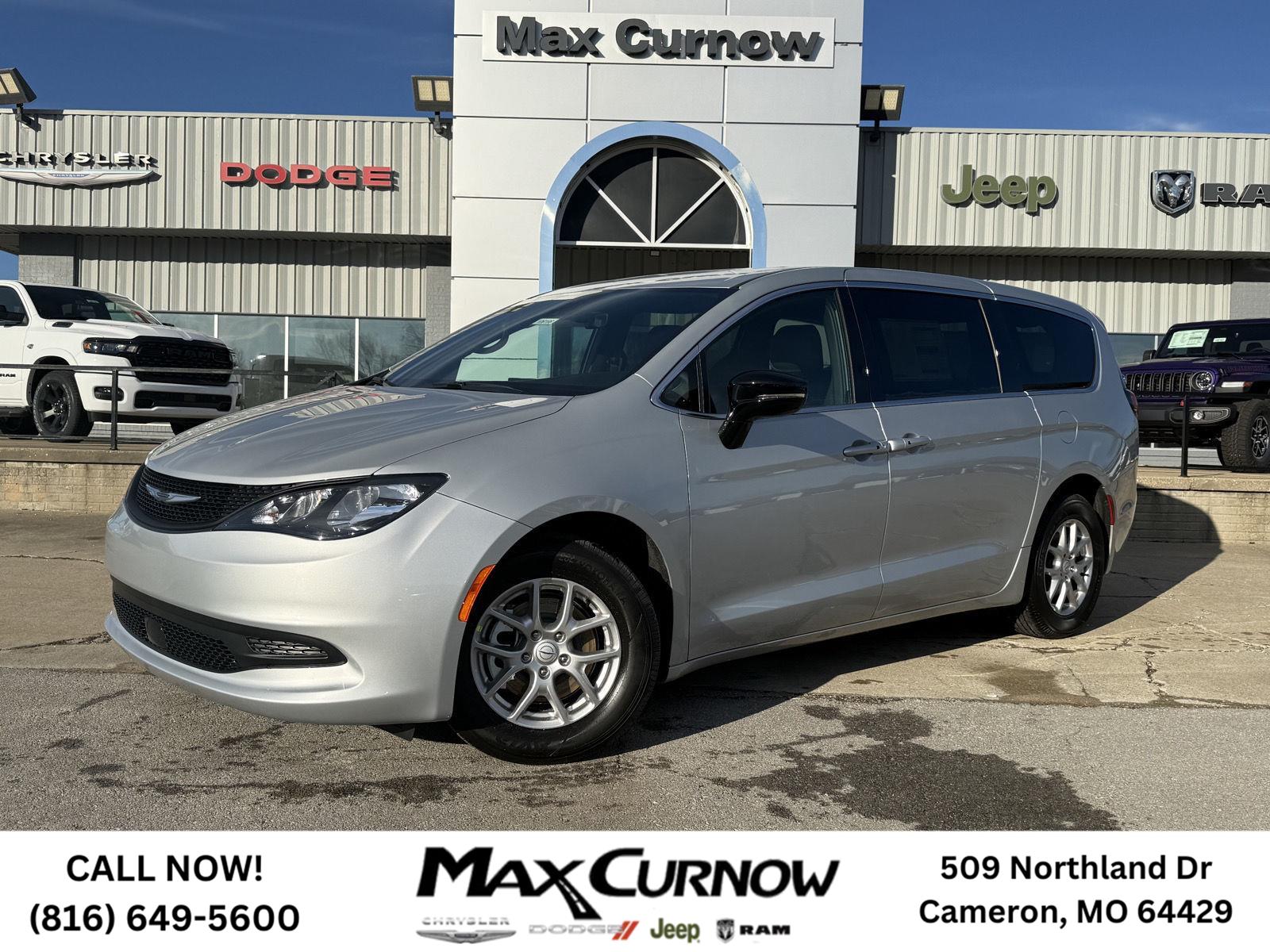 2026 Chrysler Voyager LX's photo