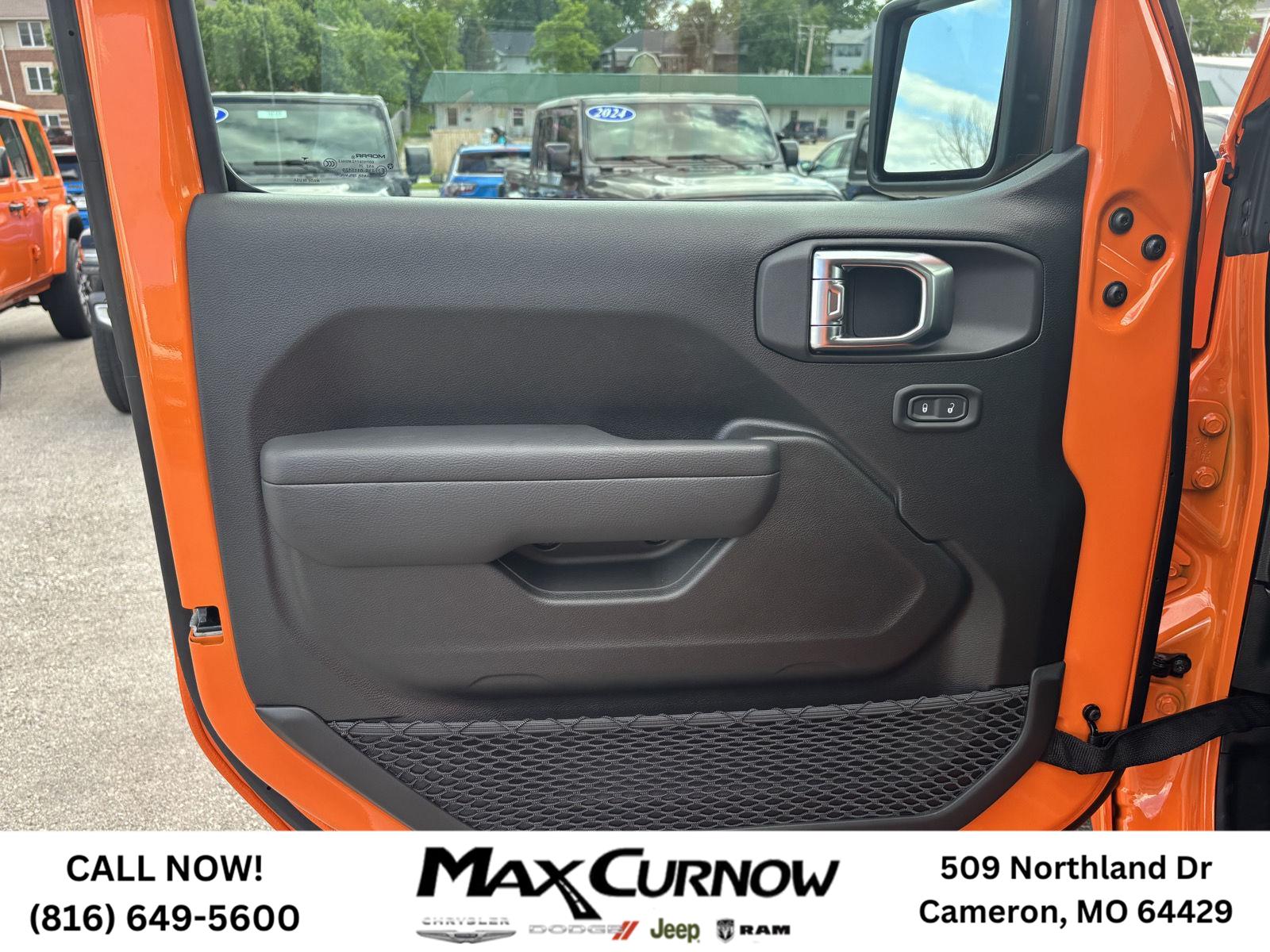 2025 Jeep Wrangler 4-Door Sport - Photo 12