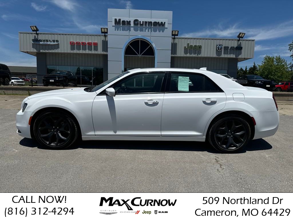 Used 2022 Chrysler 300 S with VIN 2C3CCABGXNH228888 for sale in Cameron, MO