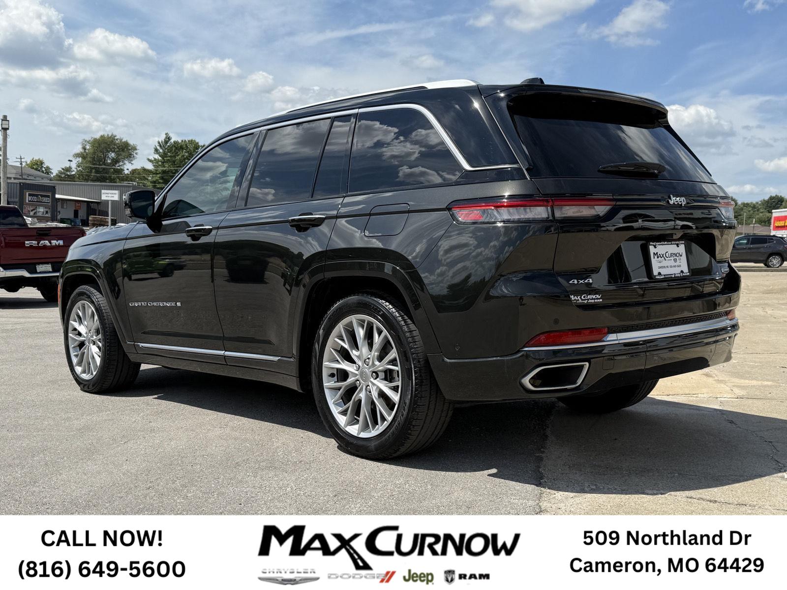 2024 Jeep Grand Cherokee Summit photo 2